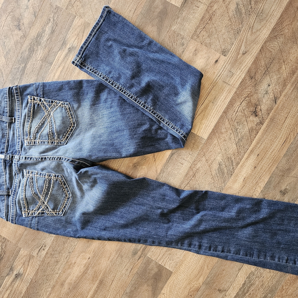 Blue Denim Jeans with Embroidered Pockets